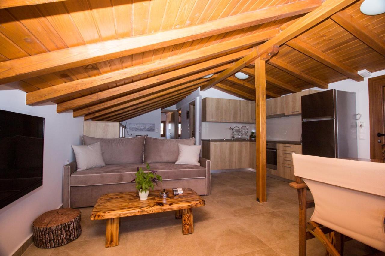 Golden Attic Lägenhet Nea Roda Exteriör bild